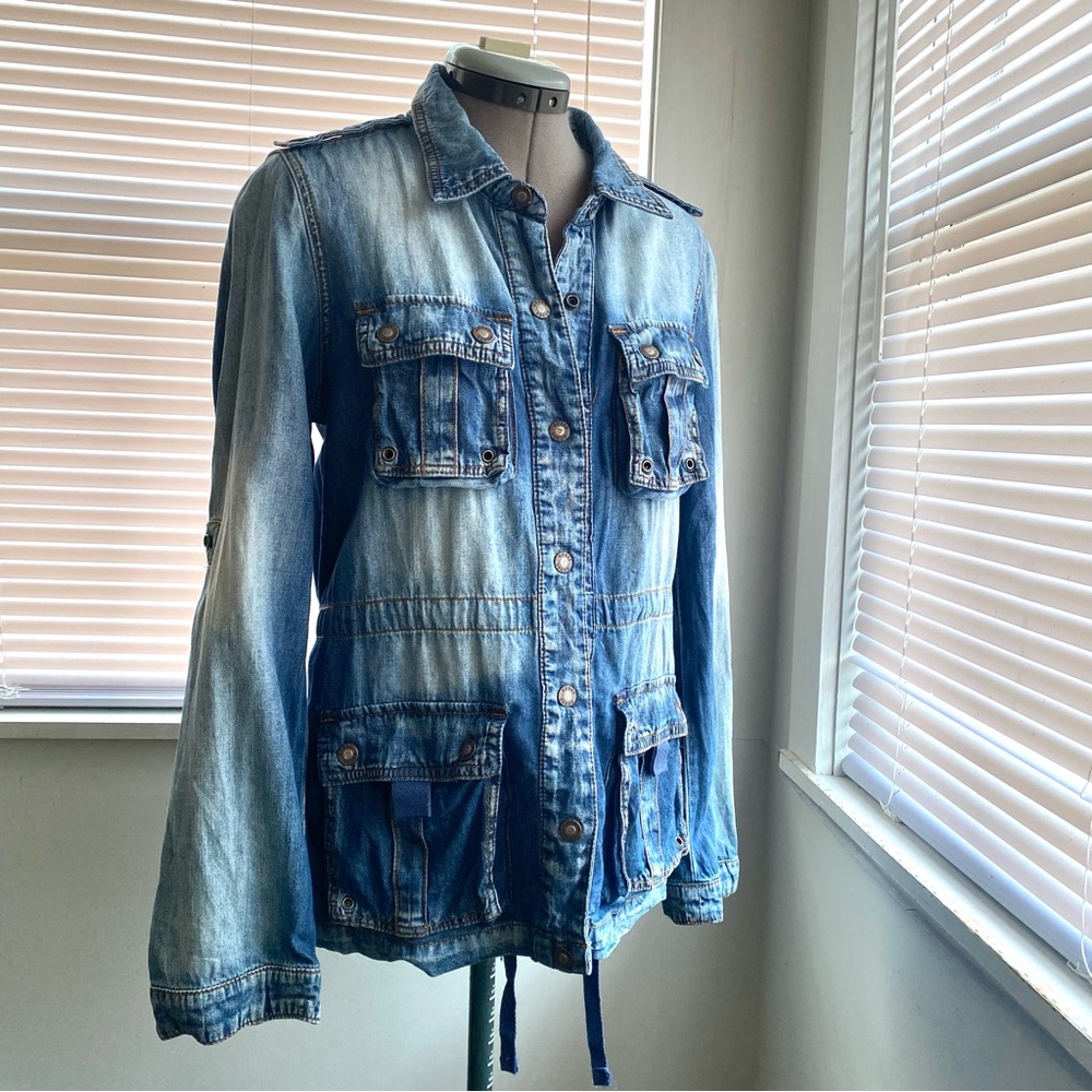GUESS Gorgeous Washed Blue Jean Jacket Drawstring Sleeve Adjustment Size S
